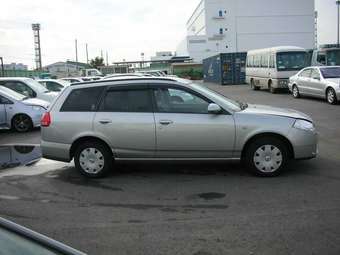 2003 Nissan Wingroad Pictures