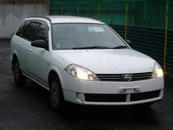 2003 Nissan Wingroad Pictures