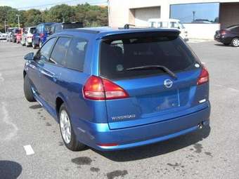 2003 Nissan Wingroad Photos