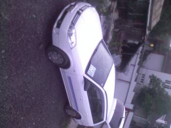 2003 Nissan Wingroad Pictures