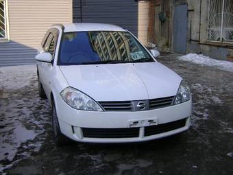 2003 Nissan Wingroad Photos