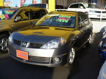 2003 Nissan Wingroad Photos