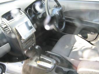 2003 Nissan Wingroad Pictures