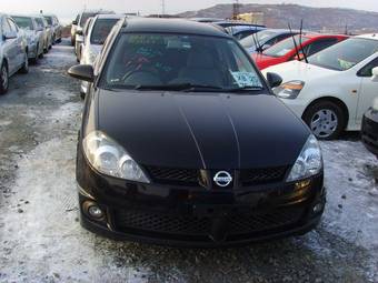 2003 Nissan Wingroad Pictures