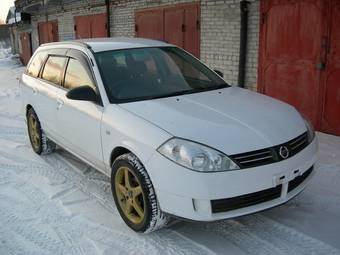 2003 Nissan Wingroad Pictures