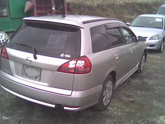 2003 Nissan Wingroad Images