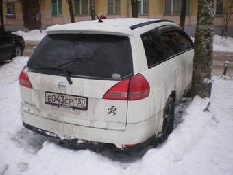 2003 Nissan Wingroad Pictures