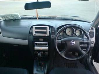 2003 Nissan Wingroad Pictures