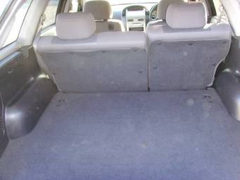 2003 Nissan Wingroad Pictures
