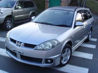 2003 Nissan Wingroad Photos