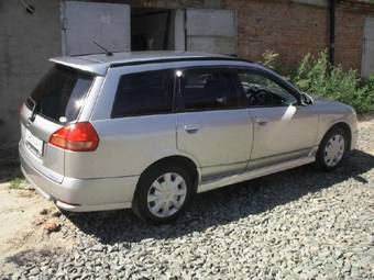 2003 Nissan Wingroad Pictures