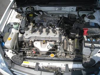 2003 Nissan Wingroad Photos