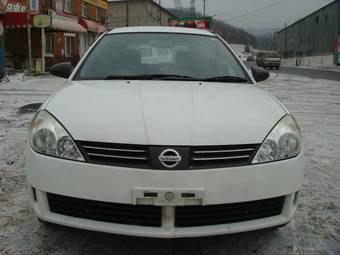 2003 Nissan Wingroad Photos