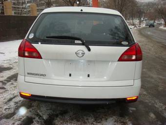 2003 Nissan Wingroad Wallpapers