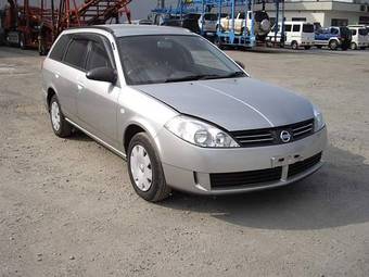 2003 Nissan Wingroad Photos