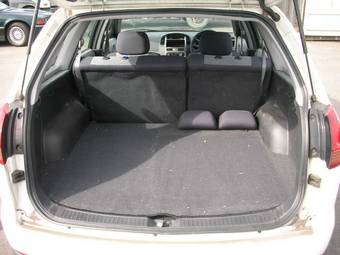 2003 Nissan Wingroad Pictures