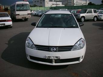 2003 Nissan Wingroad Pictures