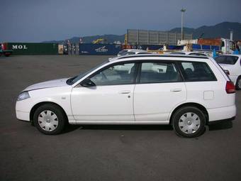 2003 Nissan Wingroad Photos