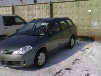 2003 Nissan Wingroad Pictures