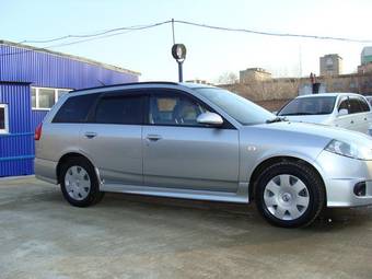 2003 Nissan Wingroad Pictures