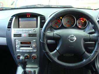 2003 Nissan Wingroad Photos