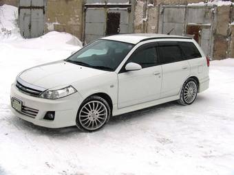 2003 Nissan Wingroad Pictures