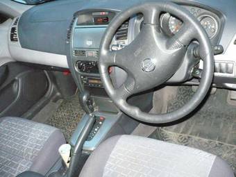 2003 Nissan Wingroad Pictures