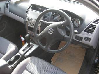 2003 Nissan Wingroad Photos