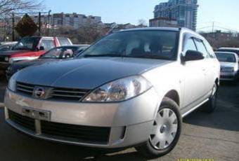 2003 Nissan Wingroad Photos