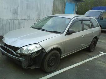 2003 Nissan Wingroad Photos