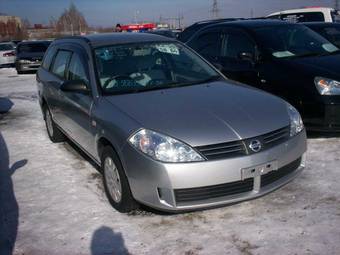 2003 Nissan Wingroad Pictures