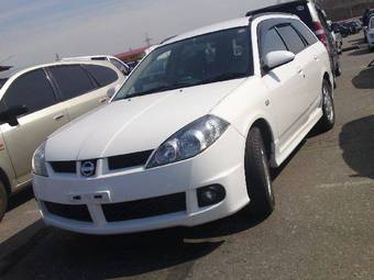2003 Nissan Wingroad Photos