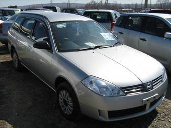 2003 Nissan Wingroad Photos