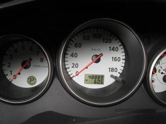 2003 Nissan Wingroad Photos