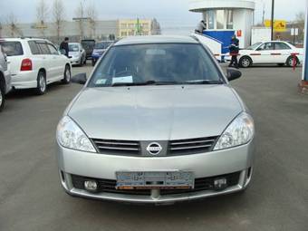 2003 Nissan Wingroad Photos