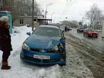 2003 Nissan Wingroad Images