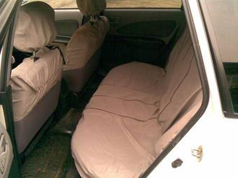 2003 Nissan Wingroad Photos
