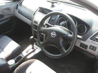 2003 Nissan Wingroad Pictures