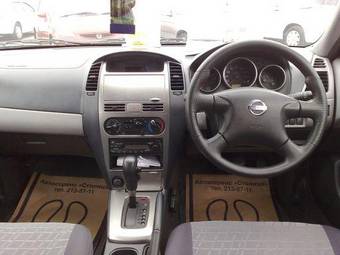 2003 Nissan Wingroad Pictures