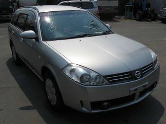2003 Nissan Wingroad Pictures