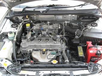 2003 Nissan Wingroad Photos