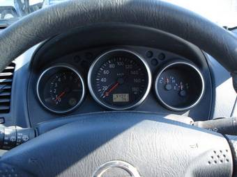 2003 Nissan Wingroad Pictures