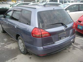2003 Nissan Wingroad Photos
