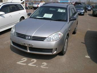 2003 Nissan Wingroad Photos