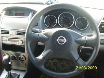 2003 Nissan Wingroad Photos