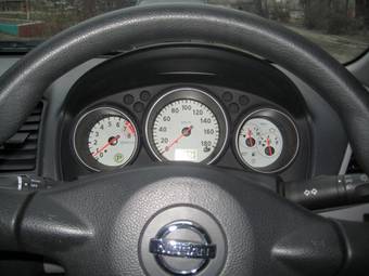 2003 Nissan Wingroad Pictures