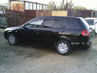 2003 Nissan Wingroad Pictures