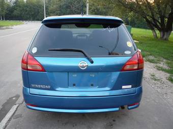 2003 Nissan Wingroad Photos