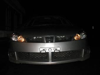 2003 Nissan Wingroad Photos