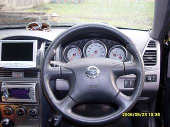 2003 Nissan Wingroad Images